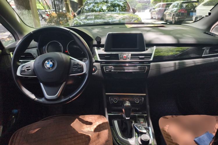 Used BMW 2 Series Active Tourer 2018 218i Premium Sports Package Center Console