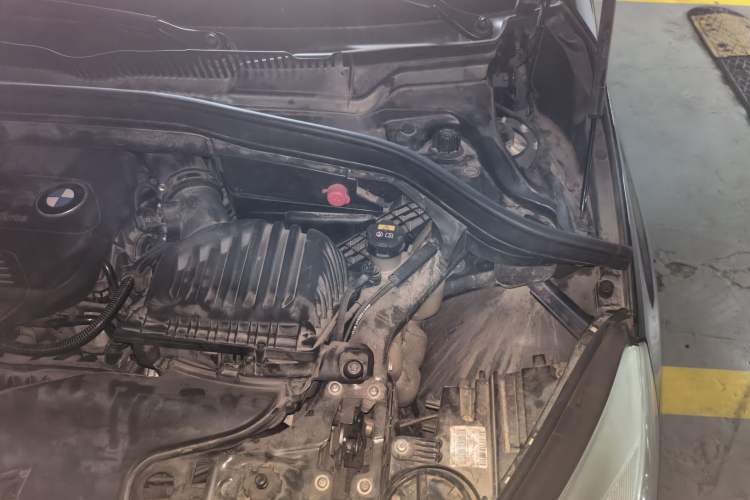 Used BMW 2 Series Active Tourer 2018 218i Fashion Model Engine Bay Left