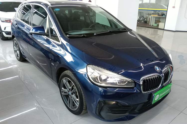 Used BMW 2 Series Active Tourer 2018 218i Premium Sports Package Front Right 45 Deg