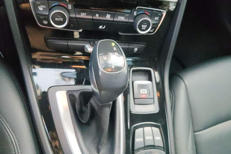 Used BMW 2 Series Active Tourer 2018 218i Leading Model Gear Lever
