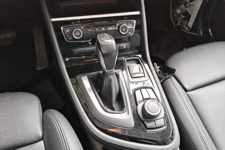 Used BMW 2 Series Active Tourer 2018 218i Premium Sports Package Gear Lever