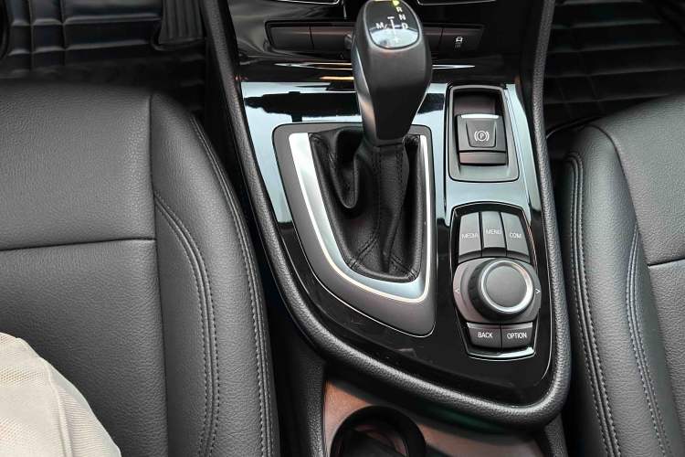 Used BMW 2 Series Active Tourer 2018 218i Leading Model Gear Lever
