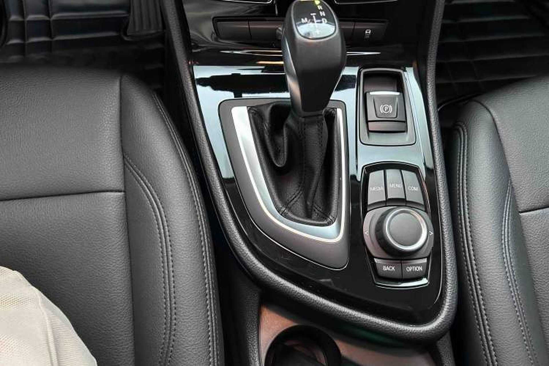 Used BMW 2 Series Active Tourer 2018 218i Leading Model Gear Lever