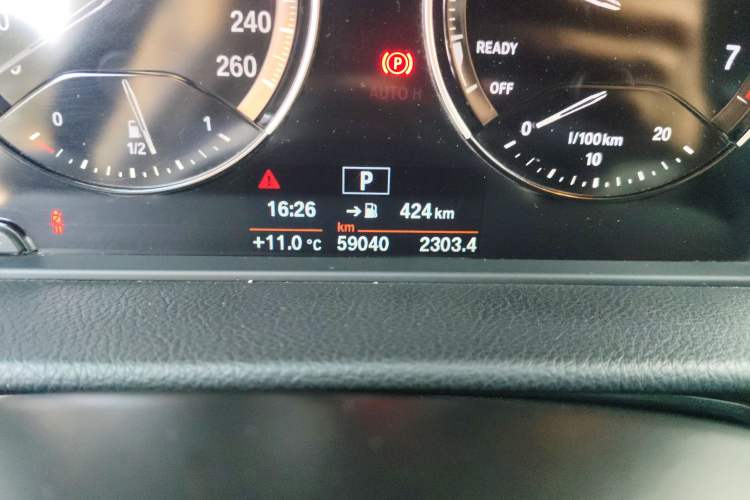 Used BMW 2 Series Active Tourer 2018 218i Leading Model Odometer Close Up