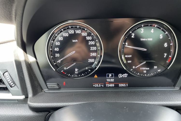 Used BMW 2 Series Active Tourer 2018 218i Fashion Model Odometer Close Up