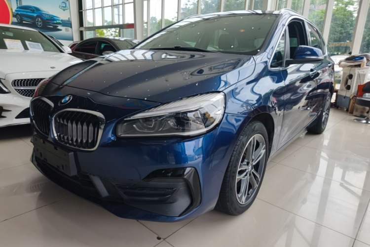 Used BMW 2 Series Active Tourer 2018 218i Premium Sports Package Guazi used car, China used car export, Used car for sale, Used  cars, Cheapest cars for sale