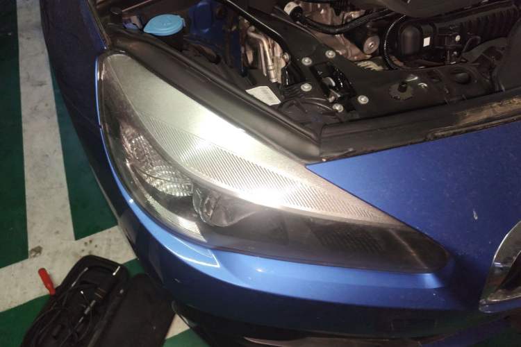 Used BMW 2 Series Active Tourer 2018 218i Fashion Model Right Front Headlight