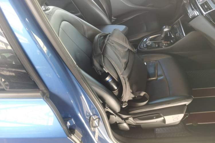 Used BMW 2 Series Active Tourer 2018 218i Fashion Model Right Front Seat