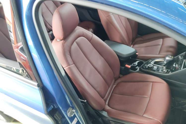 Used BMW 2 Series Active Tourer 2018 218i Fashion Model Right Front Seat