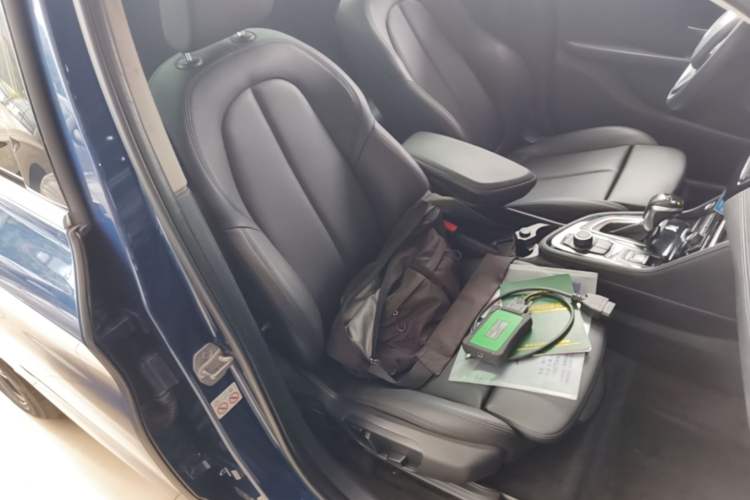 Used BMW 2 Series Active Tourer 2018 218i Premium Sports Package Right Front Seat