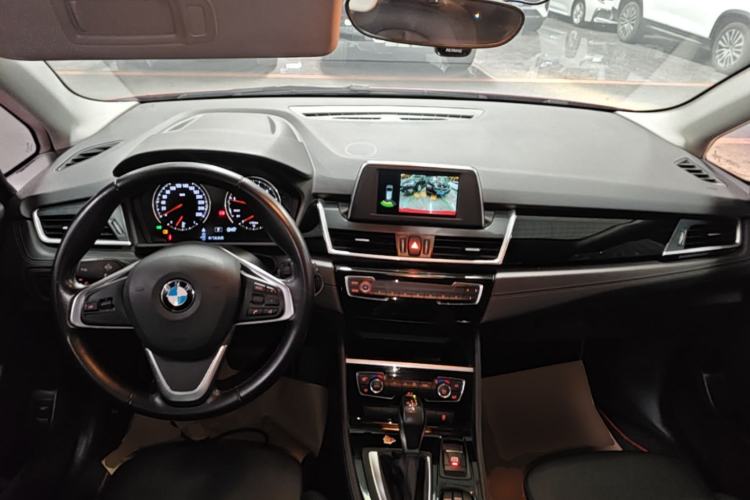 Used BMW 2 Series Active Tourer 2018 218i Premium Sports Package Center Console