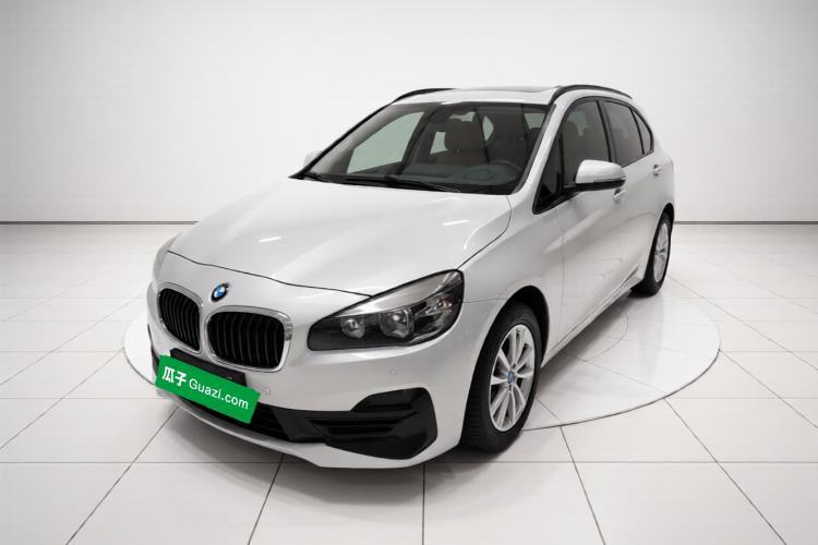 Gebrauchter BMW 2 Series Active Tourer 2018 218i Fashion Model Guazi used car, China used car export, Used car for sale, Used  cars, Cheapest cars for sale