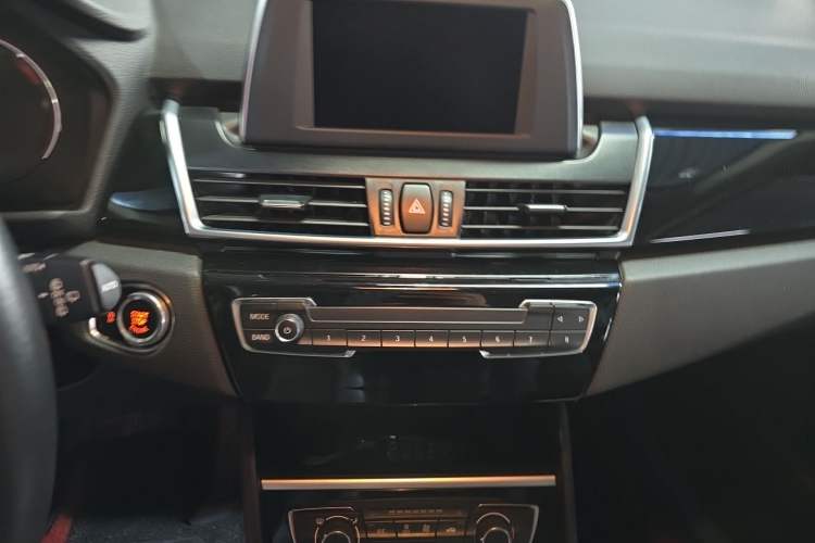 Used BMW 2 Series Active Tourer 2018 218i Fashion Model Audio And AC Panel