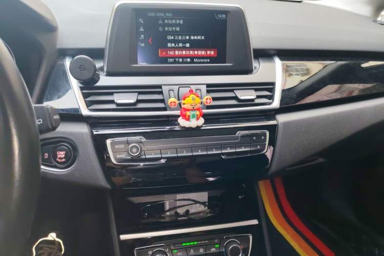 Used BMW 2 Series Active Tourer 2018 218i Fashion Model Audio And AC Panel