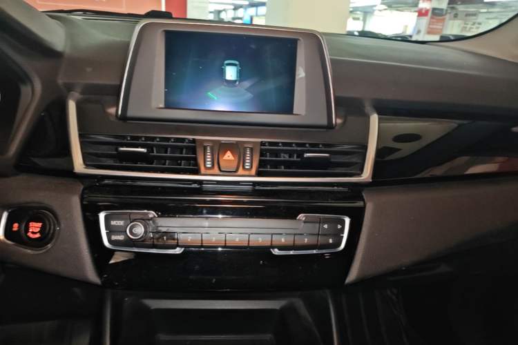 Used BMW 2 Series Active Tourer 2018 218i Fashion Model Audio And AC Panel