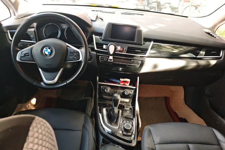 Used BMW 2 Series Active Tourer 2018 218i Leading Model Center Console