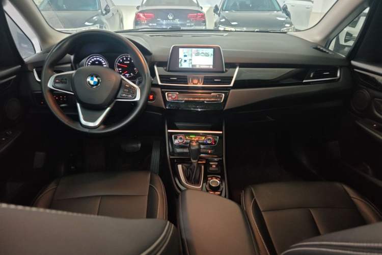 Used BMW 2 Series Active Tourer 2018 218i Fashion Model Center Console