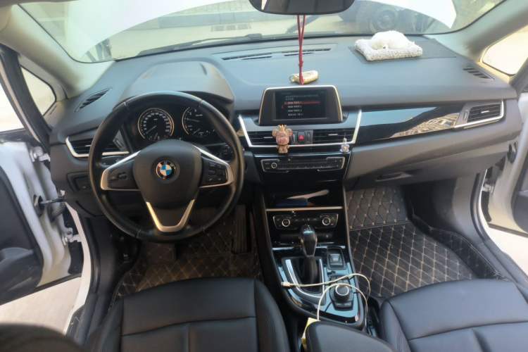 Used BMW 2 Series Active Tourer 2018 218i Leading Model Center Console