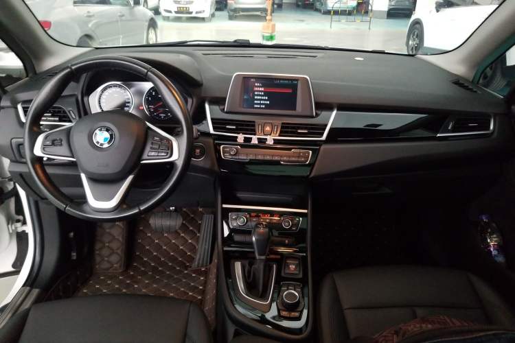 Used BMW 2 Series Active Tourer 2018 218i Leading Model Center Console