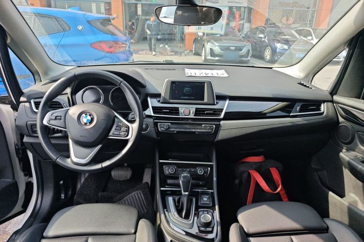 Used BMW 2 Series Active Tourer 2018 218i Premium Sports Package Center Console