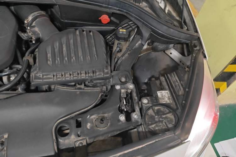 Used BMW 2 Series Active Tourer 2018 218i Fashion Model Engine Bay Left
