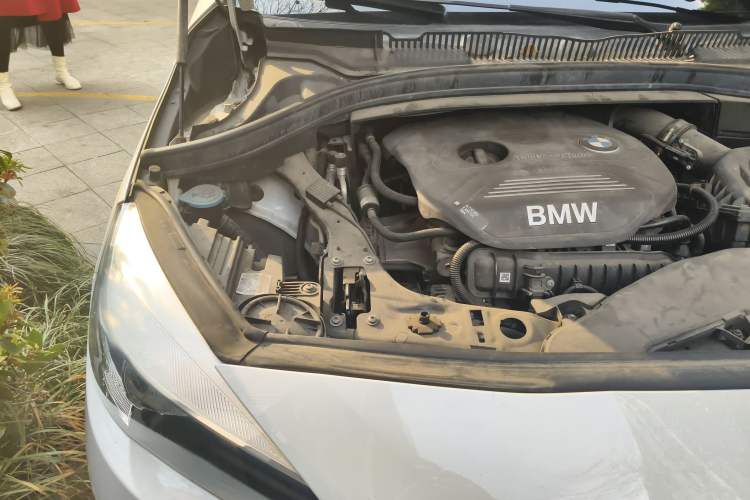 Used BMW 2 Series Active Tourer 2018 218i Fashion Model Engine Bay Right