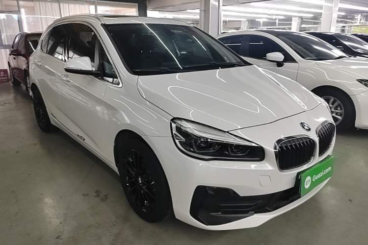 Used BMW 2 Series Active Tourer 2018 218i Leading Model Front Right 45 Deg