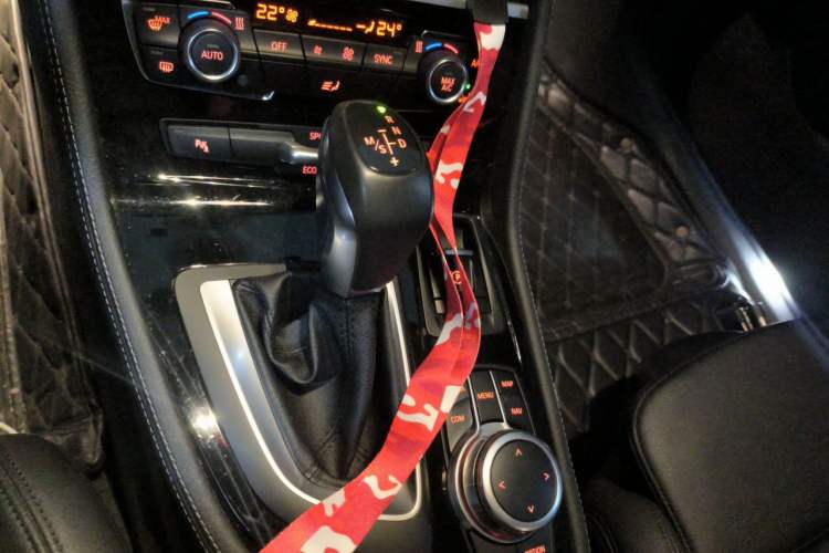 Used BMW 2 Series Active Tourer 2018 220i Luxury Package Gear Lever