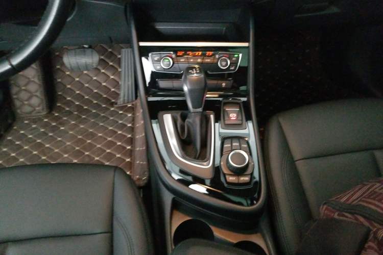 Used BMW 2 Series Active Tourer 2018 218i Leading Model Gear Lever