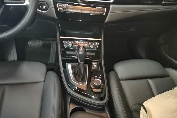 Used BMW 2 Series Active Tourer 2018 218i Premium Sports Package Gear Lever