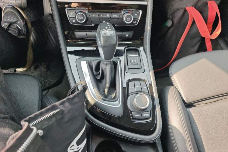Used BMW 2 Series Active Tourer 2018 218i Premium Sports Package Gear Lever