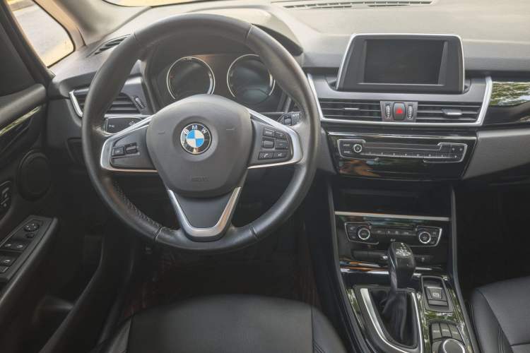Used BMW 2 Series Active Tourer 2018 218i Leading Model Interior 4