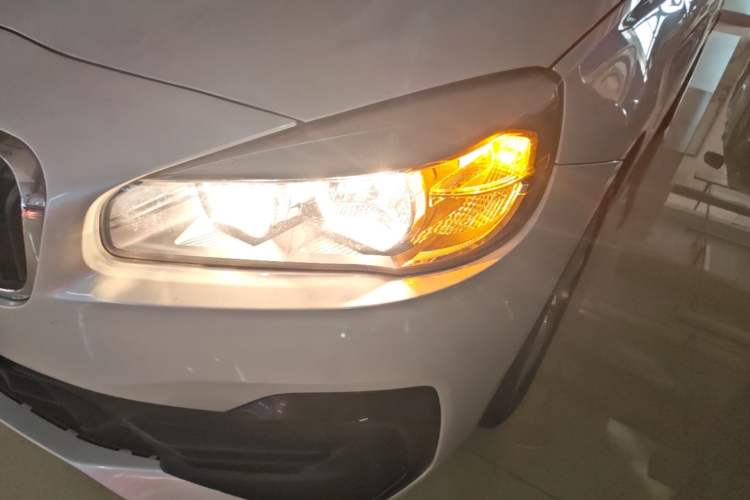 Used BMW 2 Series Active Tourer 2018 218i Fashion Model Left Front Headlight