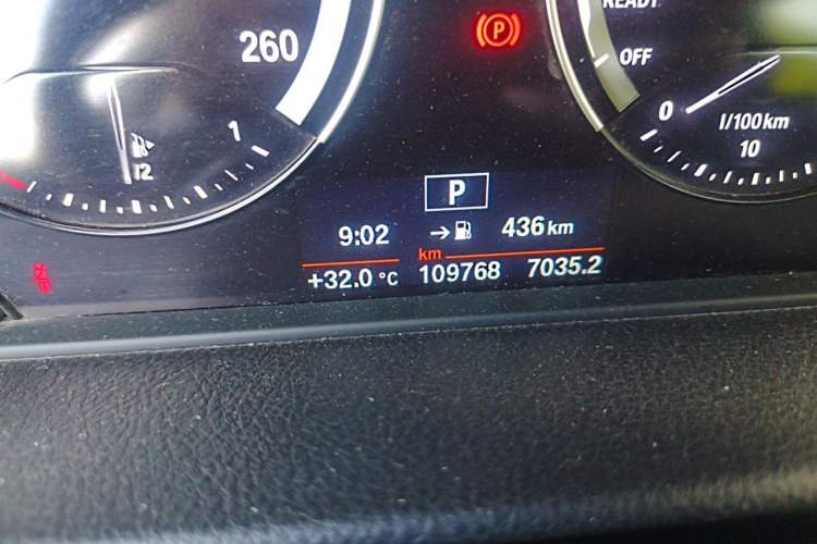 Used BMW 2 Series Active Tourer 2018 218i Premium Sports Package Odometer Close Up