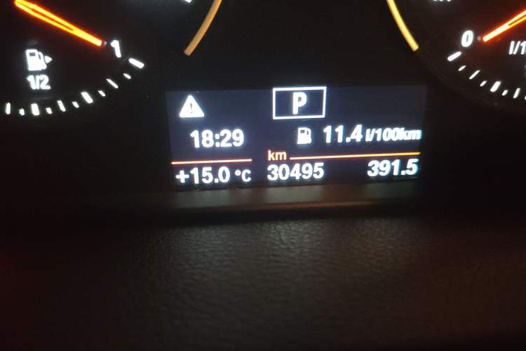 Used BMW 2 Series Active Tourer 2018 218i Fashion Model Odometer Close Up