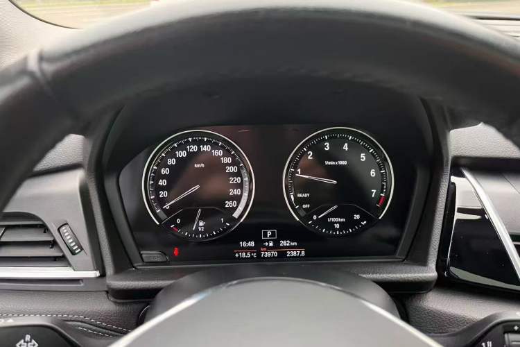 Used BMW 2 Series Active Tourer 2018 218i Premium Sports Package Odometer Close Up