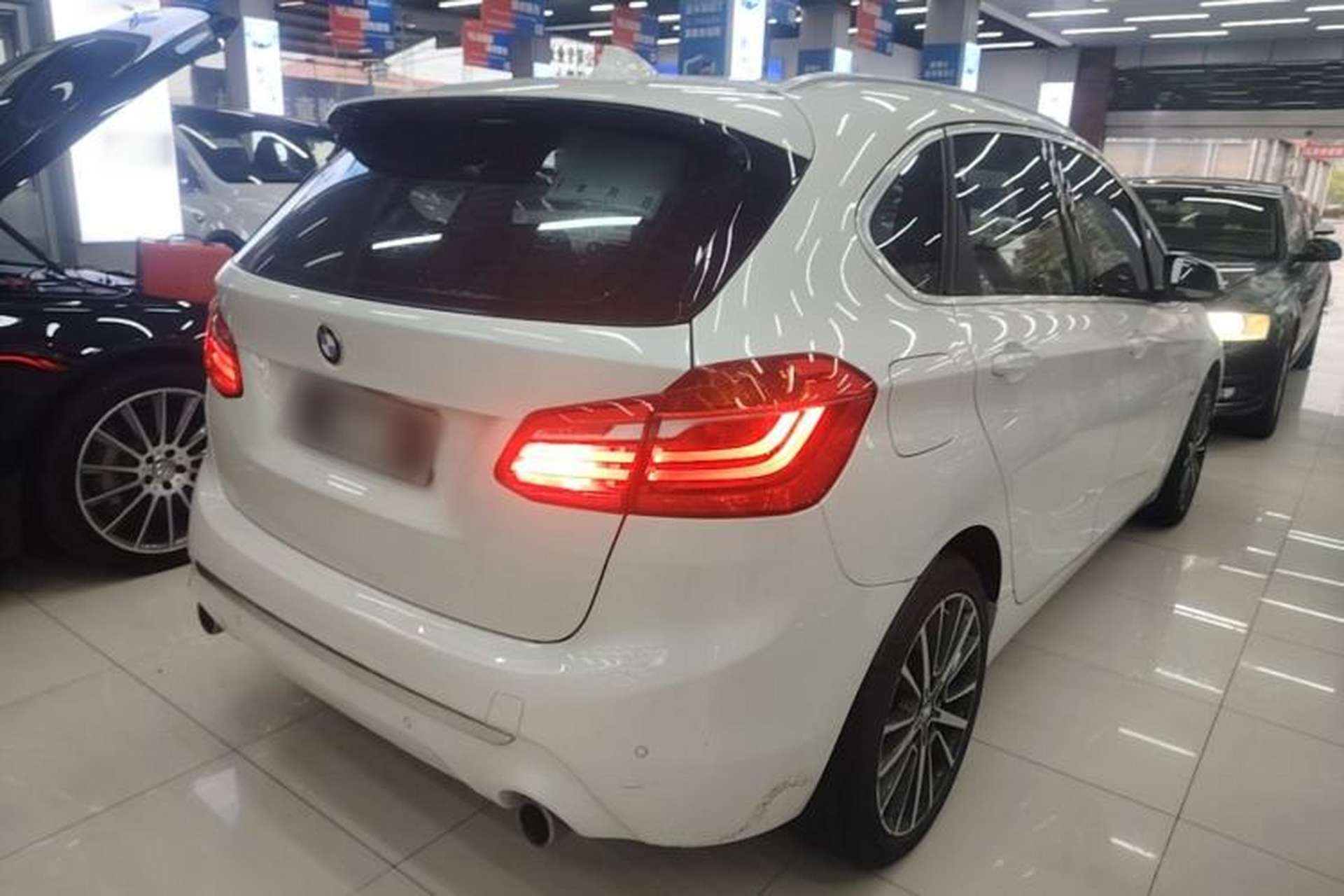 Used BMW 2 Series Active Tourer 2018 220i Luxury Package Rear Right 45 Deg