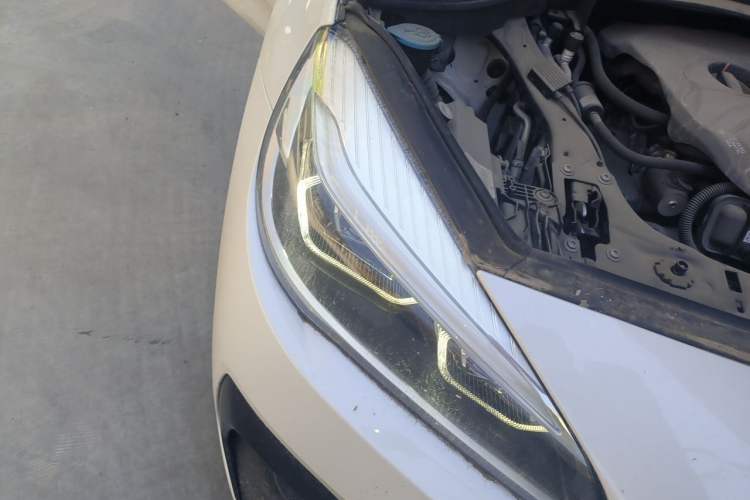 Used BMW 2 Series Active Tourer 2018 218i Leading Model Right Front Headlight