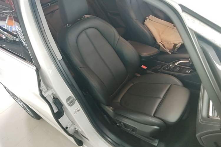 Used BMW 2 Series Active Tourer 2018 218i Premium Sports Package Right Front Seat