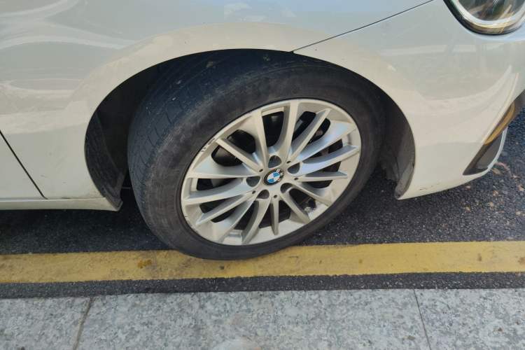 Used BMW 2 Series Active Tourer 2018 218i Leading Model Right Front Wheel Hub
