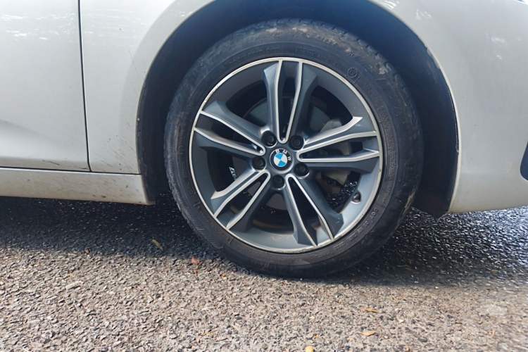 Used BMW 2 Series Active Tourer 2018 218i Premium Sports Package Right Front Wheel Hub