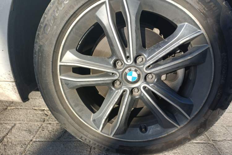 Used BMW 2 Series Active Tourer 2018 218i Premium Sports Package Right Front Wheel Hub