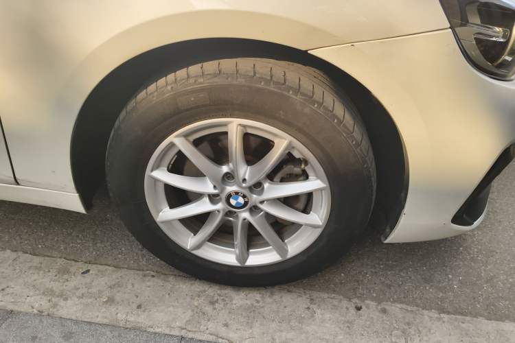 Used BMW 2 Series Active Tourer 2018 218i Fashion Model Right Front Wheel Hub