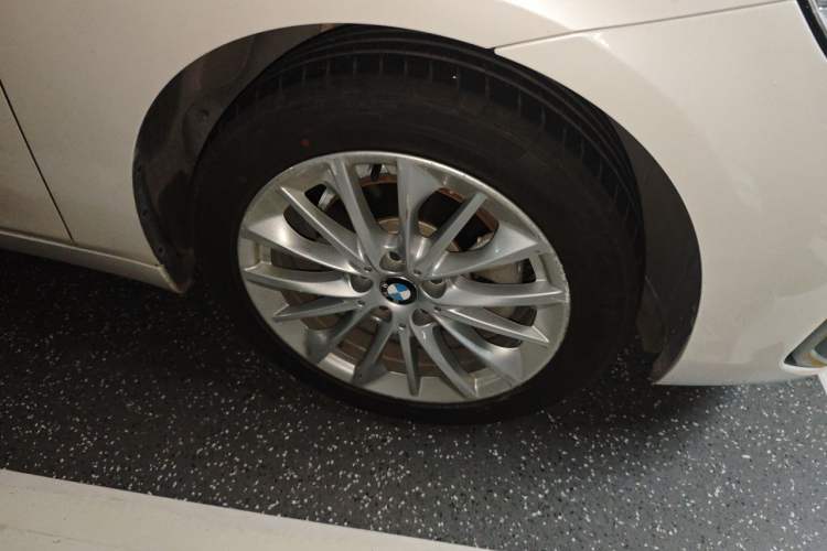Used BMW 2 Series Active Tourer 2018 218i Leading Model Right Front Wheel Hub