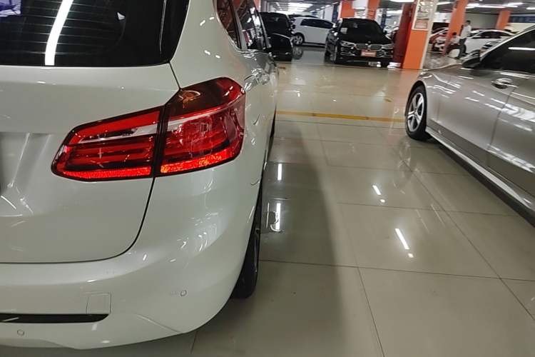 Used BMW 2 Series Active Tourer 2018 218i Premium Sports Package Right Rear Taillight