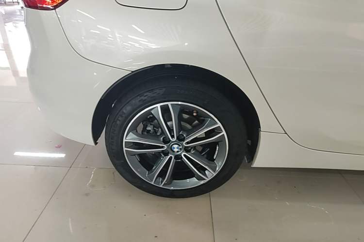 Used BMW 2 Series Active Tourer 2018 218i Premium Sports Package Right Rear Wheel Hub