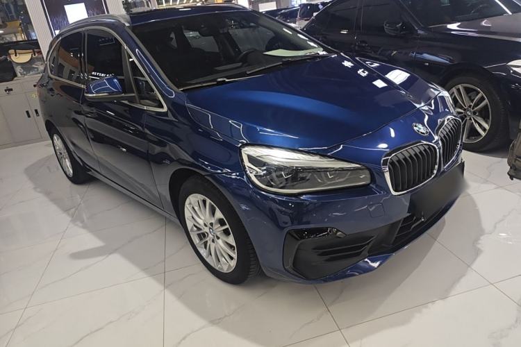 Used BMW 2 Series Active Tourer 2019 218i Leading Model Front Right 45 Deg