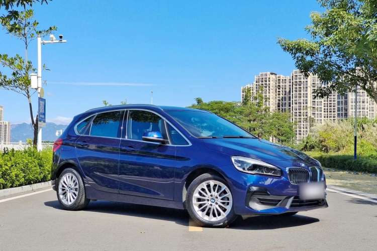 Used BMW 2 Series Active Tourer 2019 218i Leading Model Front Right 45 Deg