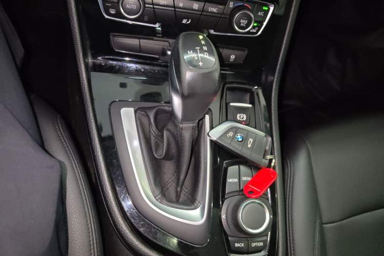 Used BMW 2 Series Active Tourer 2019 218i Leading Model Gear Lever