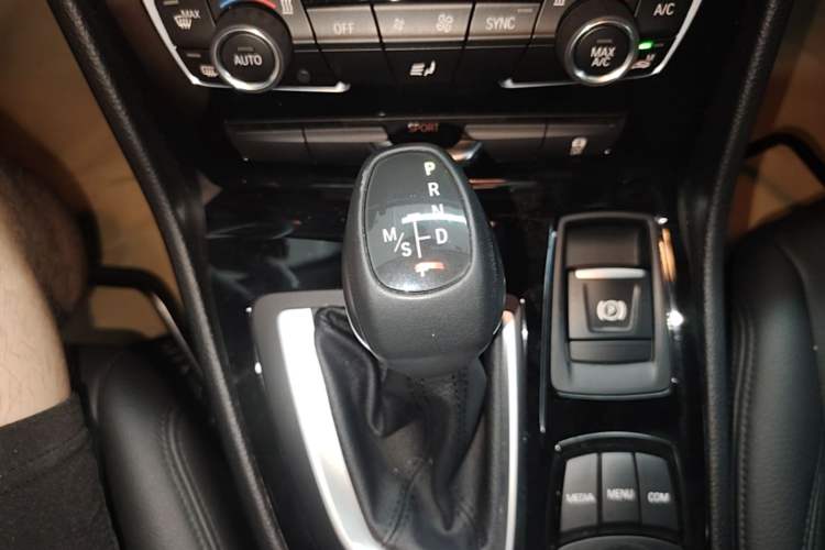 Used BMW 2 Series Active Tourer 2019 218i Leading Model Gear Lever